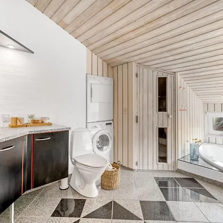 Nielsigne - 400m From The Sea By Interhome Blokhus