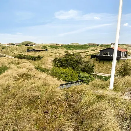 Nielsigne - 400m From The Sea By Interhome Nyaraló